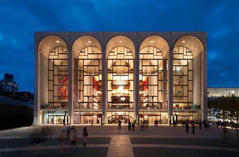 when was the metropolitan opera house built